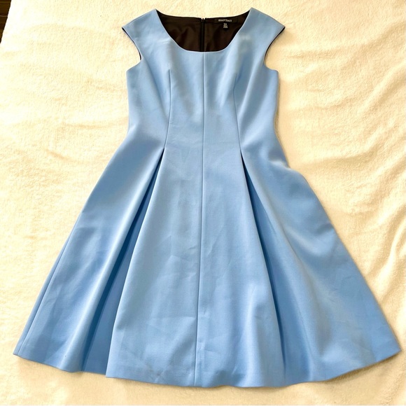 Ellen Tracy Dresses & Skirts - Ellen Tracy fit and flare sky blue dress
